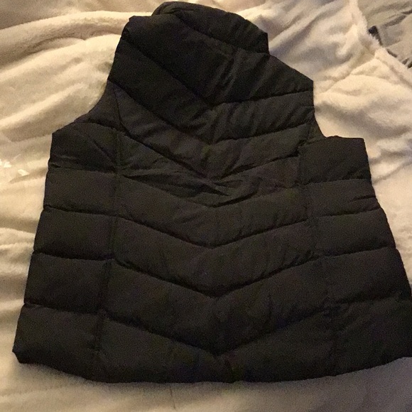 Lands’ End black down puffer vest NWT - Picture 5 of 6